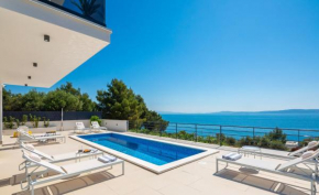 Luxury Villa Aurora by the sea